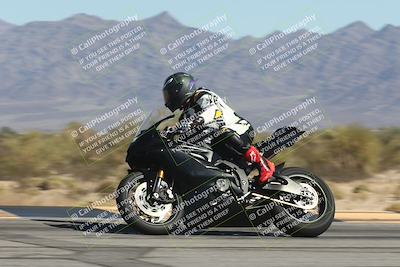 media/Oct-30-2025-Racers Edge (Thu) [[dabbdaf680]]/3-B Group/Session 4 (Turn 9 Side)/